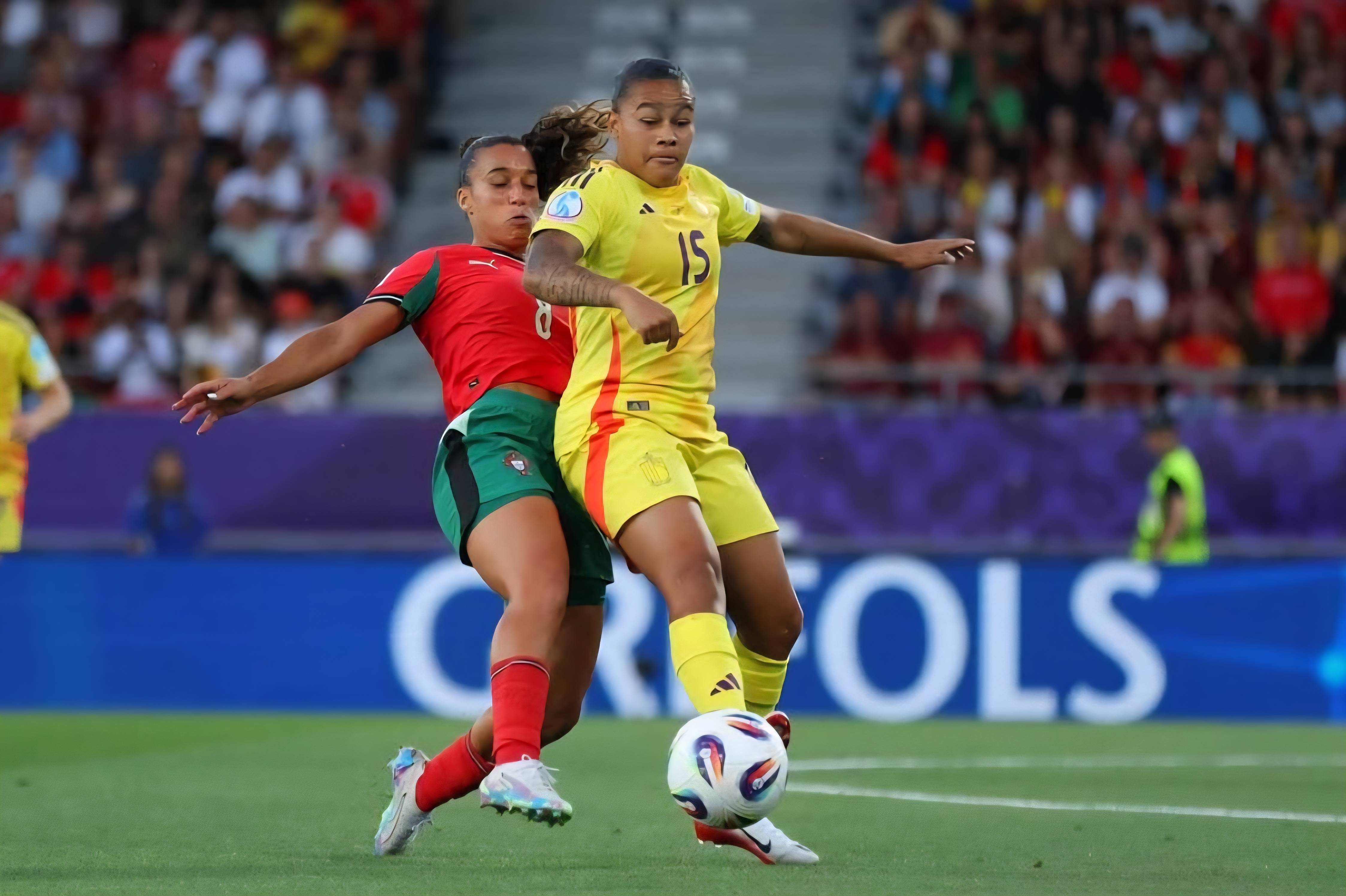 爱游戏2026-葡萄牙队碾压奥地利队，许昕点燃赛场