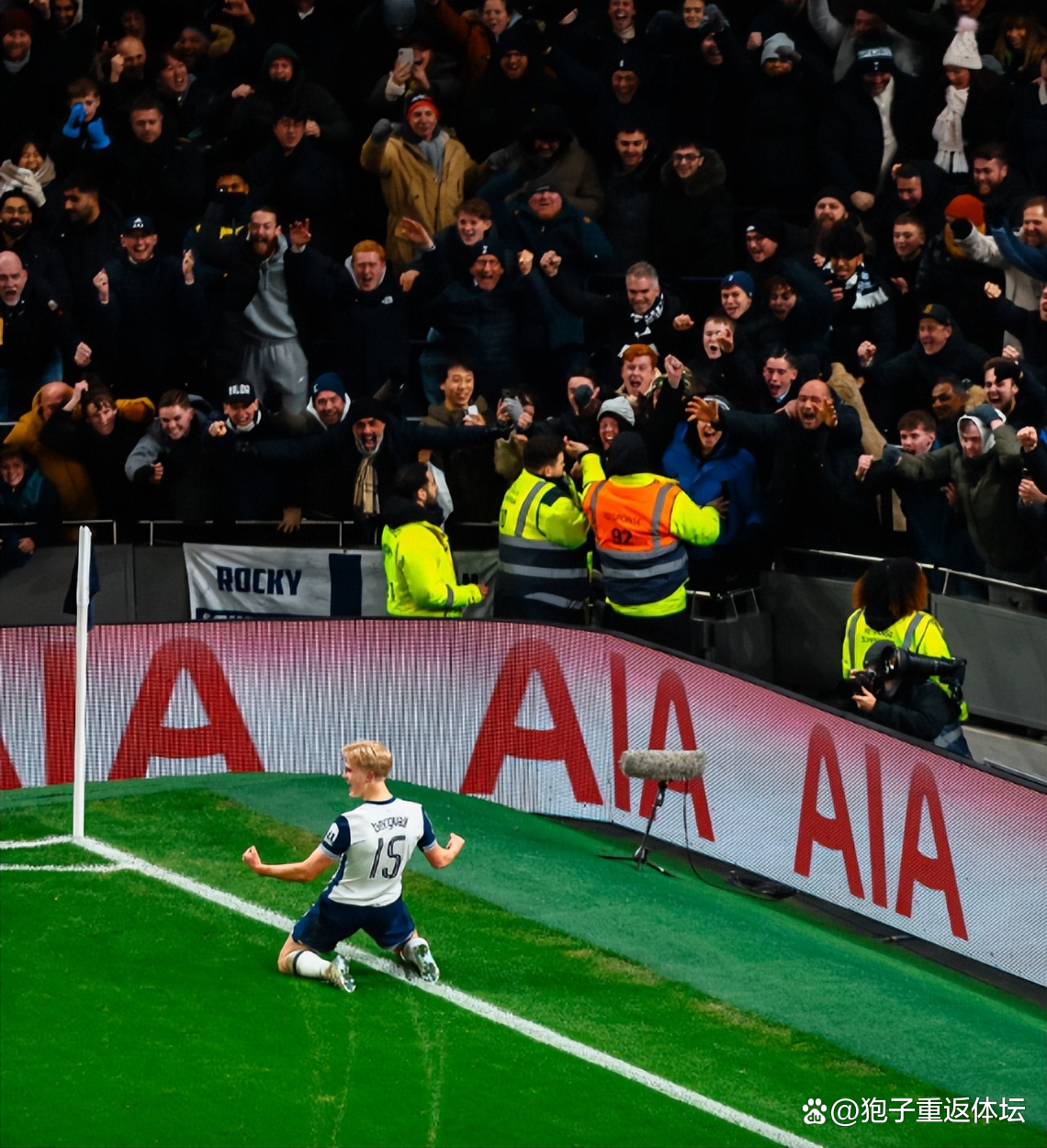 爱游戏在线-利物浦鏖战里昂，萨内高光表现