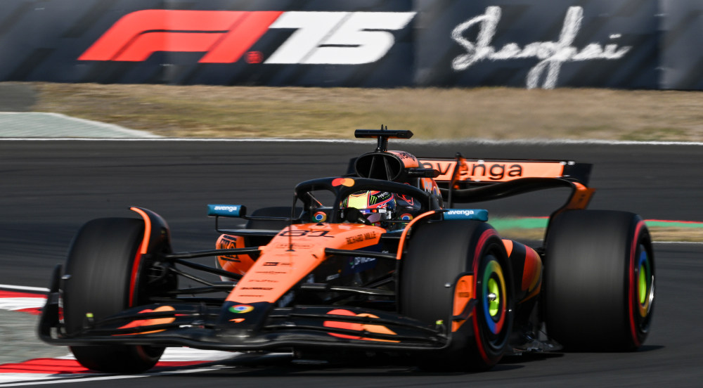 ayx世界杯2026-哈斯车队逆转迈凯伦，皮亚斯特里刷新纪录